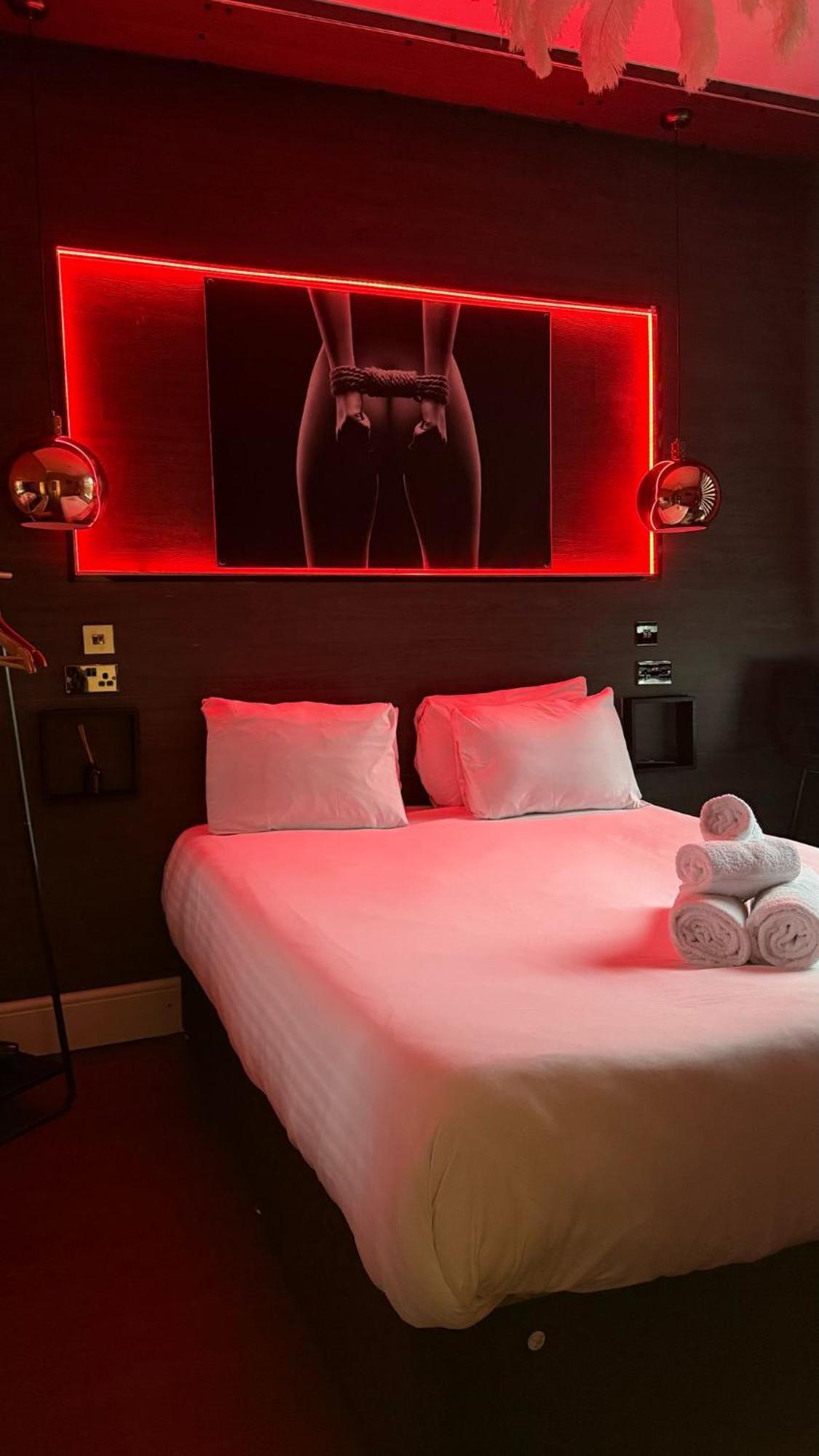 Elegant 1Bedroom Flat With Jacuzzi In A Prime Location London Exterior photo